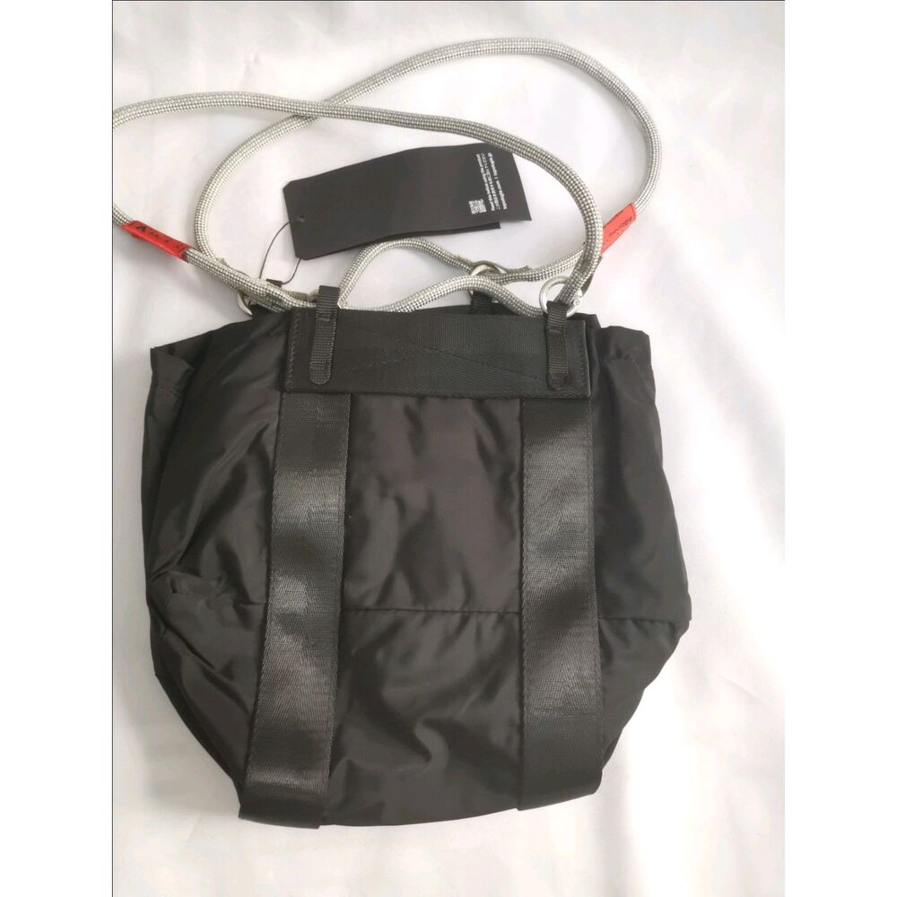 Pre-owned Topologie Black Shoulder Bag Capacity Carryall Tote for Travel Small